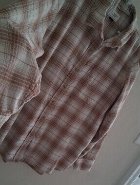 American Eagle Outfitters Tan & White Plaid Button-Down Shirt